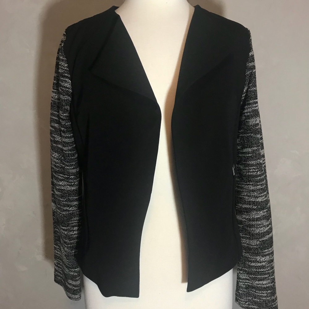 NWT Aqua brand Blazer - Size M